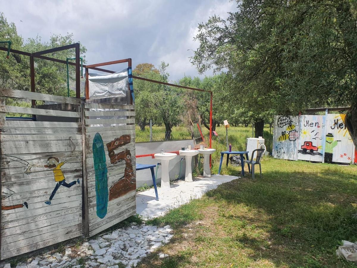 Hotel Cika'S Camping Borsh Exterior foto